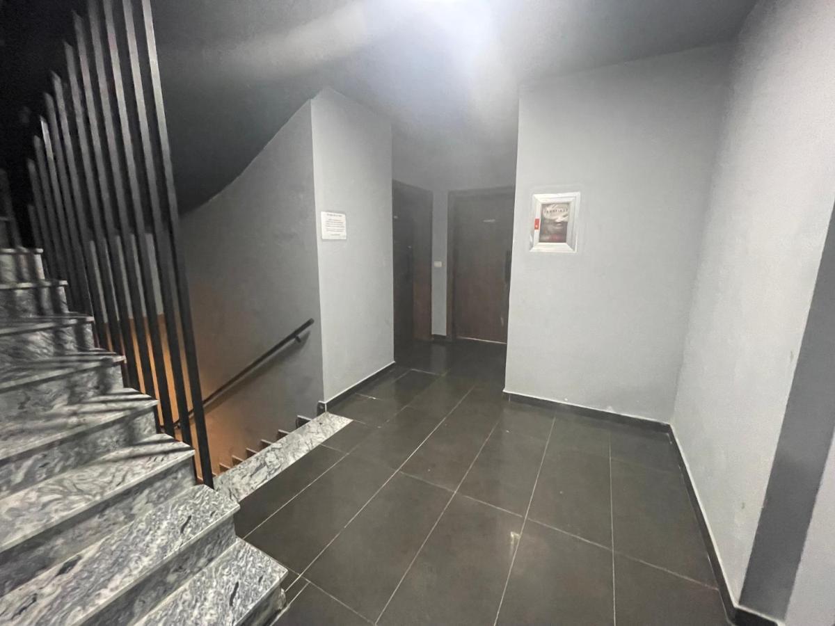 New Bazaar 2022 Apartment Tirana Exterior foto