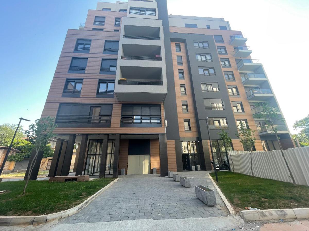 New Bazaar 2022 Apartment Tirana Exterior foto