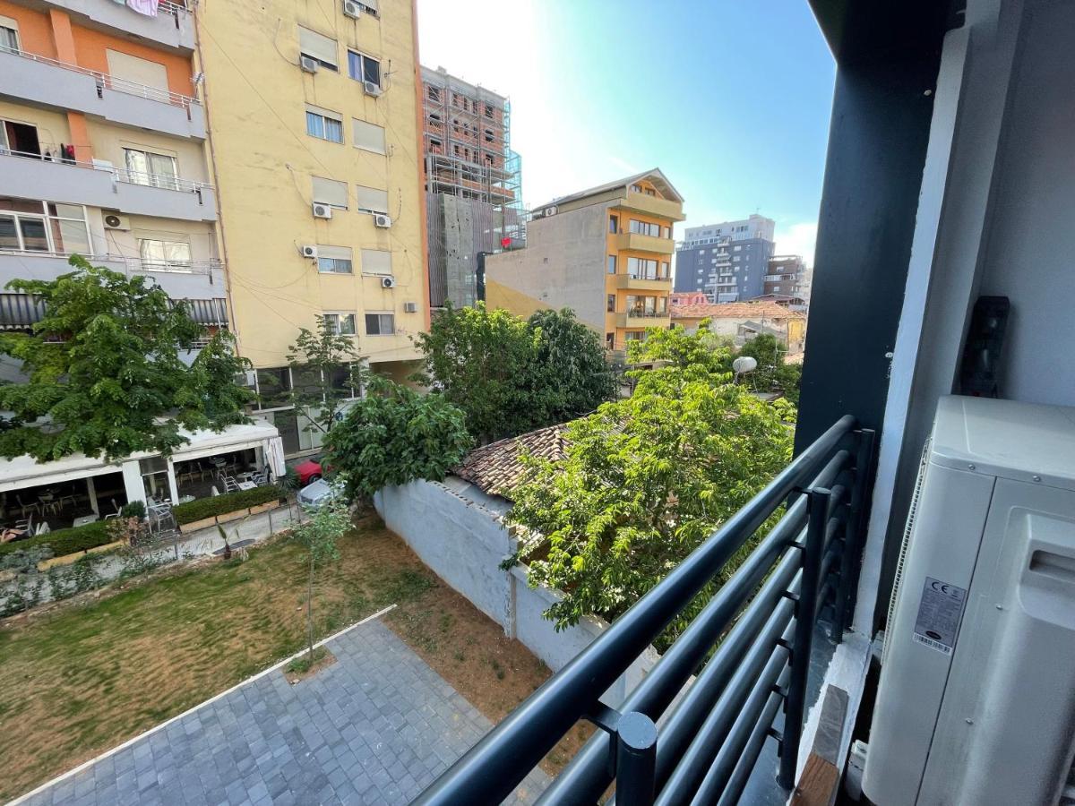 New Bazaar 2022 Apartment Tirana Exterior foto